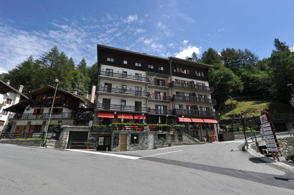 Hotel Etoile De Neige Valtournenche Luaran gambar