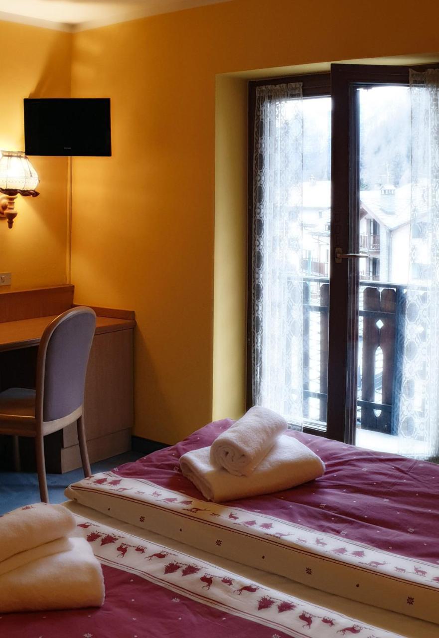 Hotel Etoile De Neige Valtournenche Luaran gambar