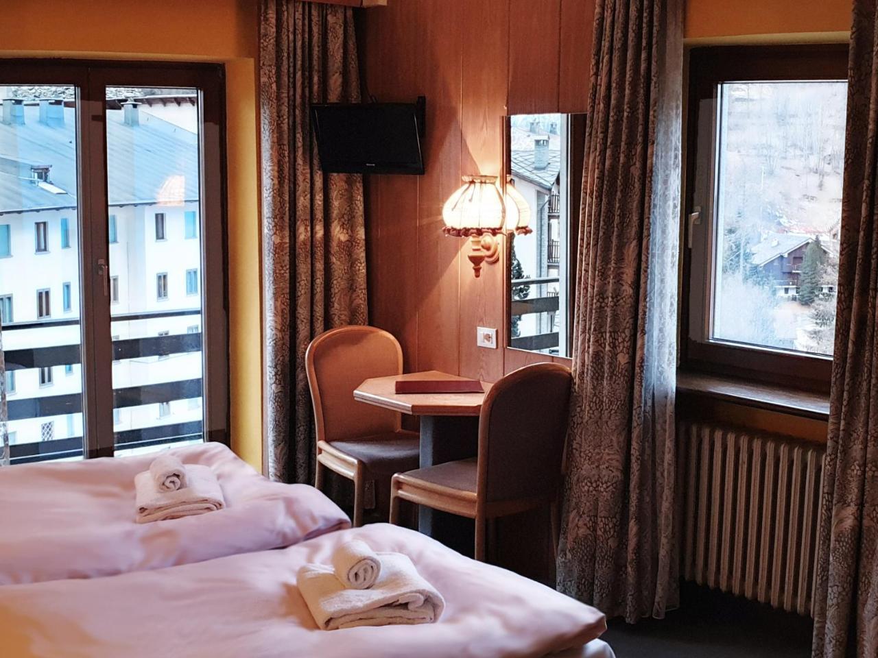 Hotel Etoile De Neige Valtournenche Luaran gambar